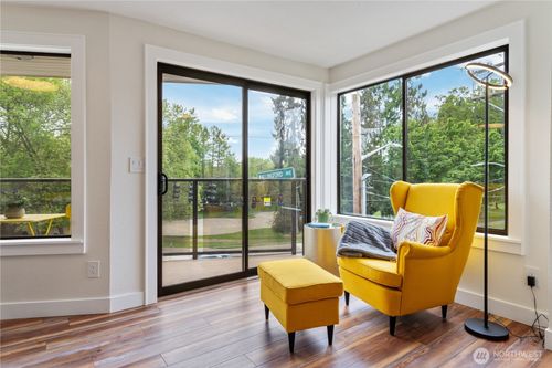 apt-204-7850 E Green Lake Dr N, Seattle, WA, 98103-4954 | Card Image