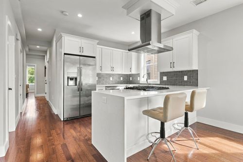 3-71 Savin St, Boston, MA, 02119-4174 | Card Image