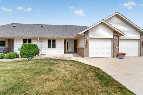632 Sunset Dr, Lodi, WI, 53555-1463 | Card Image