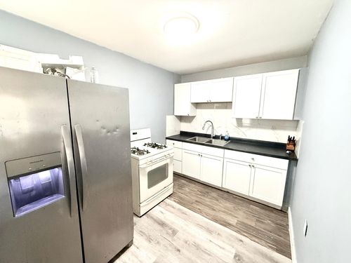 1210 Knox Ave N, Minneapolis, MN, 55411-3811 | Card Image