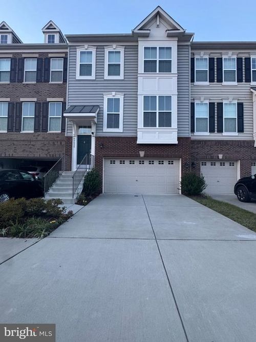 42628 Oak Park Sq, ASHBURN, VA, 20148-7396 | Card Image
