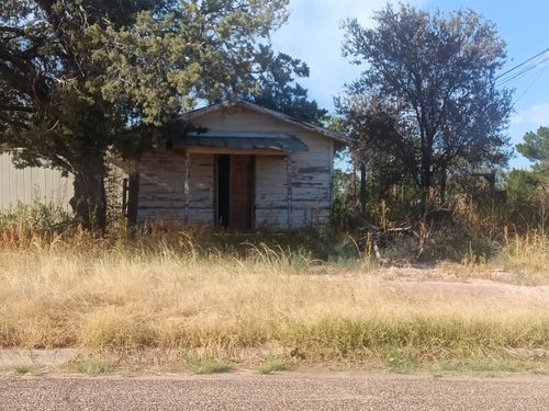 1610 S 5th St, Tahoka, TX, 79373 | Card Image