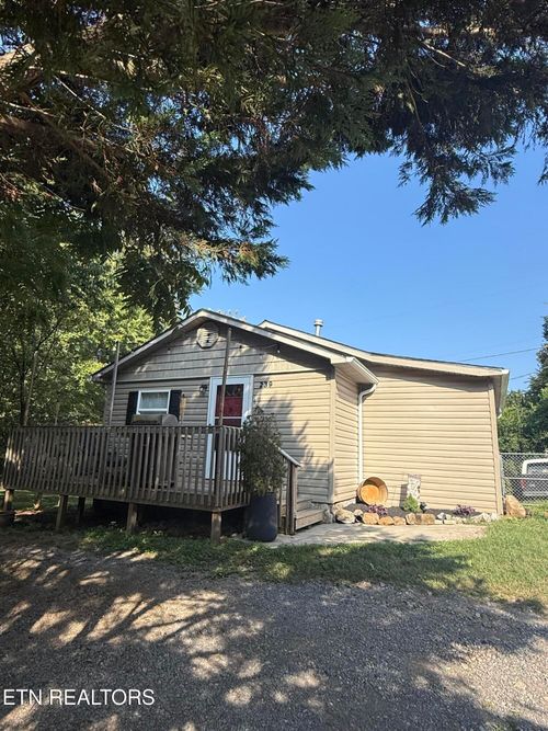 239 Boardman Ave, Maryville, TN, 37803-6062 | Card Image