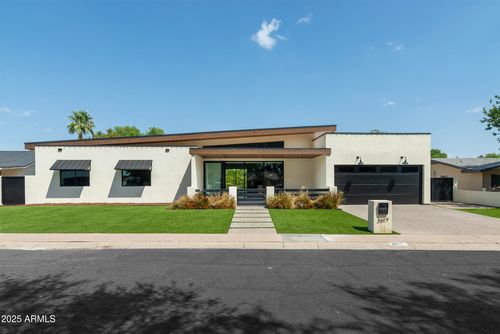 3617 N 47th Pl, Phoenix, AZ, 85018-6011 | Card Image