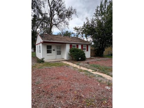 1565 Xanthia St, Denver, CO, 80220-2217 | Card Image