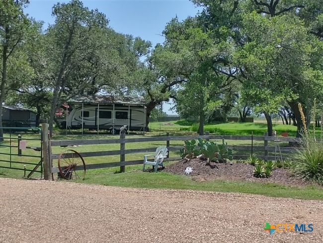 1037 Noll Rd, House other with 3 bedrooms, 3 bathrooms and null parking in Meyersville TX | Image 6