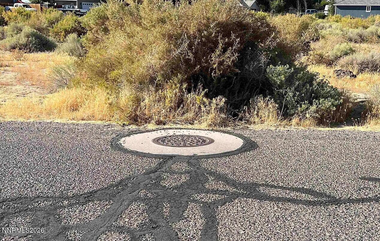 Land in Fallon 4