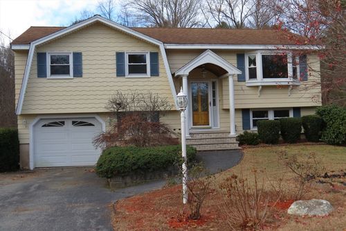 7 Carriage Rd, Billerica, MA, 01862 | Card Image