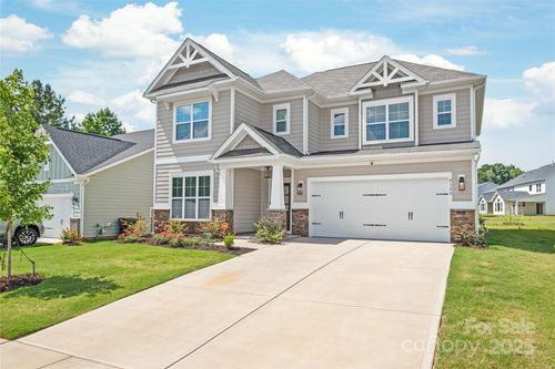 8100 Rolling Wheels Rd, Charlotte, NC, 28215-7896 | Card Image