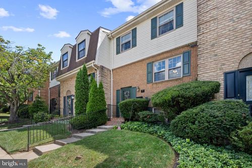 9 Theo Ln, TOWSON, MD, 21204-2751 | Card Image