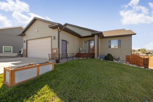 917 Haakon St, Rapid City, SD, 57703-7017 | Card Image