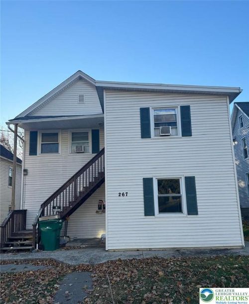 267 Brodhead Ave, East Stroudsburg, PA, 18301-2907 | Card Image