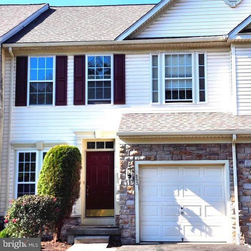 233 Creekside Dr, POTTSTOWN, PA, 19464-2989 | Card Image