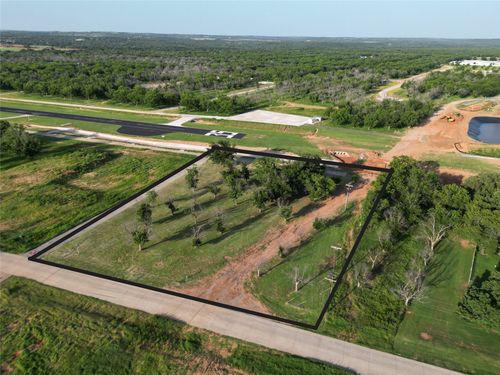 7025 Gulfstream Dr, Granbury, TX, 76049-2913 | Card Image