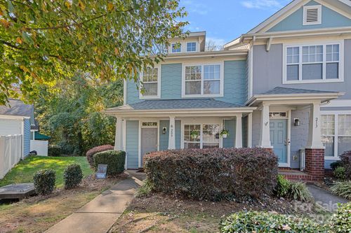 209 Hurston Cir, Charlotte, NC, 28208-4862 | Card Image