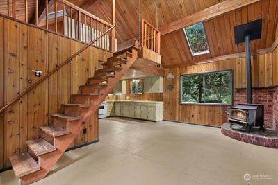 8974 Frost Creek Road, House other with 1 bedrooms, 1 bathrooms and null parking in Maple Falls WA | Image 2