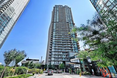 1310 - 2900 Highway 7, Condo with 1 bedrooms, 2 bathrooms and 1 parking in Vaughan ON | Image 2