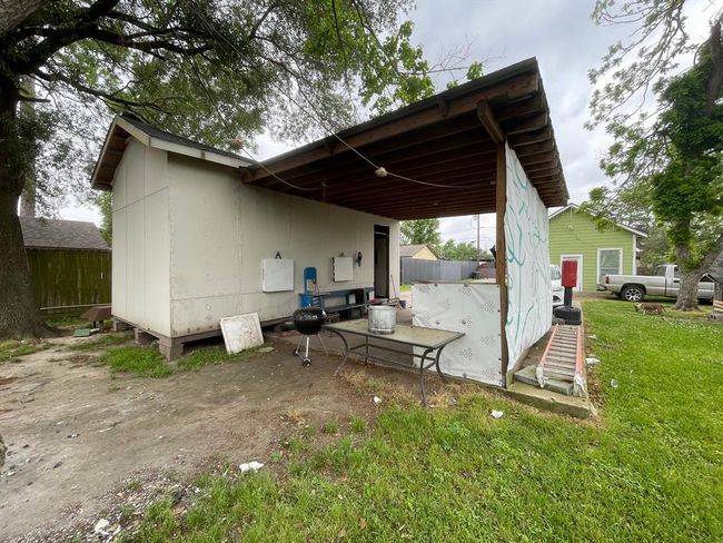 Rear of workshop and carport | Image 19