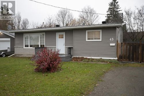 43 Nichol Ave, Sault Ste. Marie, ON, P6C4V3 | Card Image