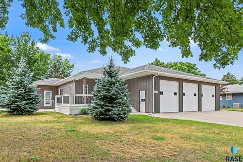 218 Douglas Blvd Boulevard, Baltic, SD, 57003 | Card Image