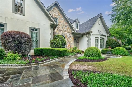 5318 Brooke Farm Dr, Dunwoody, GA, 30338-3149 | Card Image