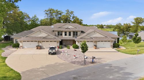 0-1012 Fairway Ln, Sherrard, IL, 61281-7601 | Card Image