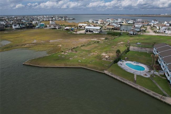 Aerial Photo Residences - SW, W angle | Image 9