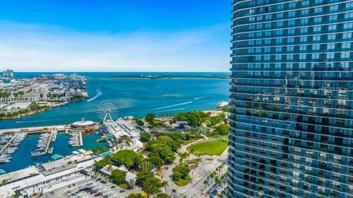 apt-2016-398 Ne 5th St, Miami, FL, 33132-2072 | Card Image