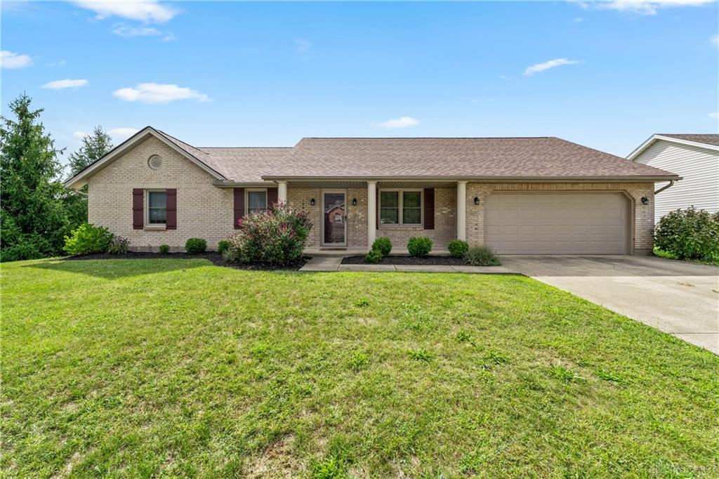 Mayfair Dr, Wilmington, OH 45177