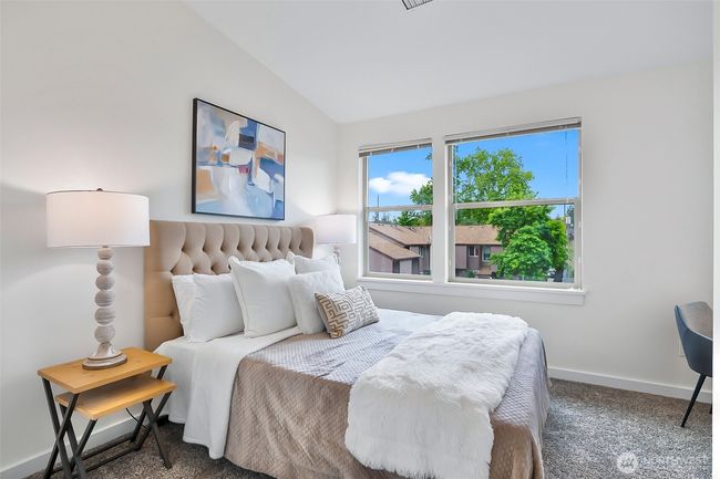 1214 N Northgate Way, Townhouse with 3 bedrooms, 2 bathrooms and 1 parking in Seattle WA | Image 24