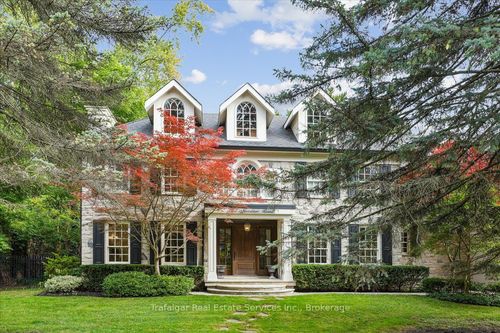 {{alt}} | Card Image