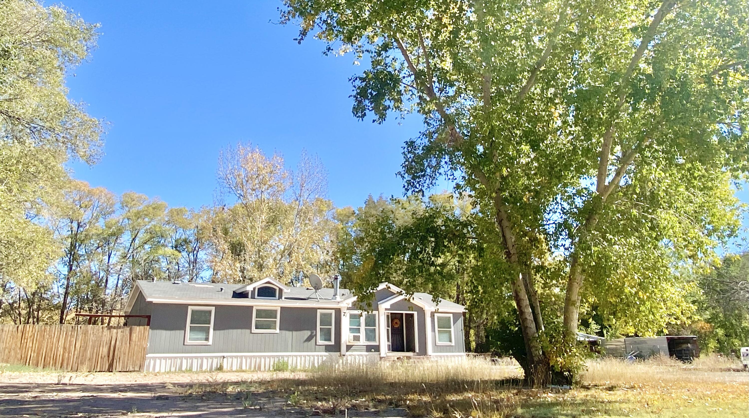 LA Escondida Ln, Peralta, NM 87042