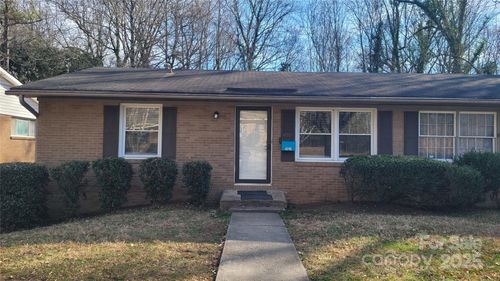 4715 Highlake Dr, Charlotte, NC, 28215-1524 | Card Image