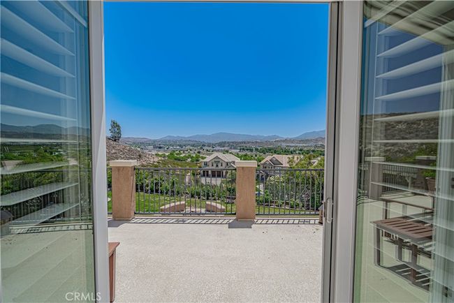 22348 Driftwood Ct, House other with 5 bedrooms, 5 bathrooms and 2 parking in Santa Clarita CA | Image 28