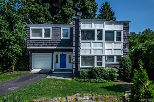 17 Edgewood Ave, Larchmont, NY, 10538-2302 | Card Image