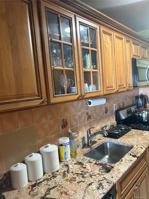 16b-5 Fordham Hill Oval, New York, NY, 10468 | Card Image