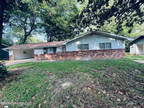 3144 Woodville Cir, Jackson, MS, 39212-2566 | Card Image