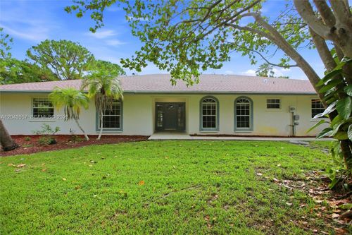 14727 94th St N, West Palm Beach, FL, 33412-2520 | Card Image