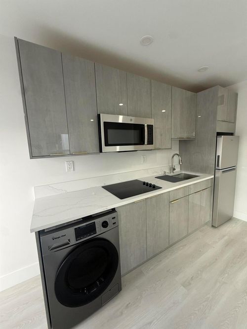 2b-5909 S S Dixie Highway, West Palm Beach, FL, 33405 | Card Image