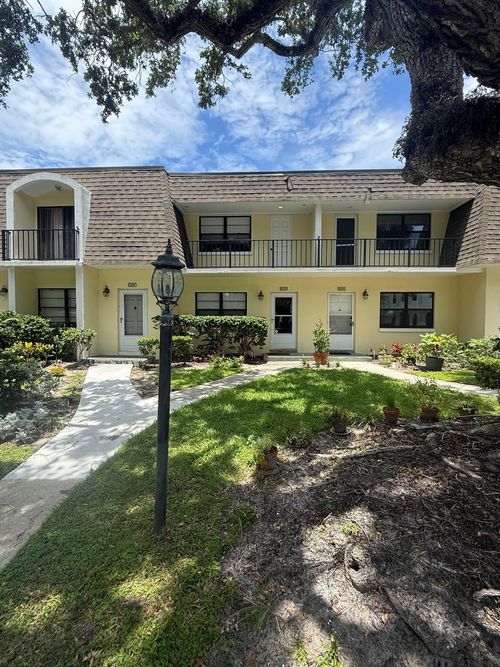 8-839 Camelia Ln, Vero Beach, FL, 32963-4915 | Card Image