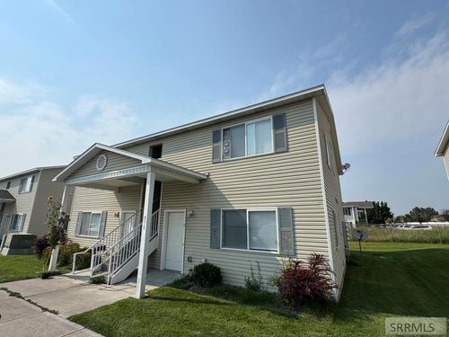858 Anne St, Rexburg, ID, 83440-5200 | Card Image