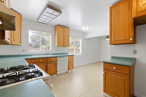 6953 Larchmont Dr, North Highlands, CA, 95660-3405 | Card Image
