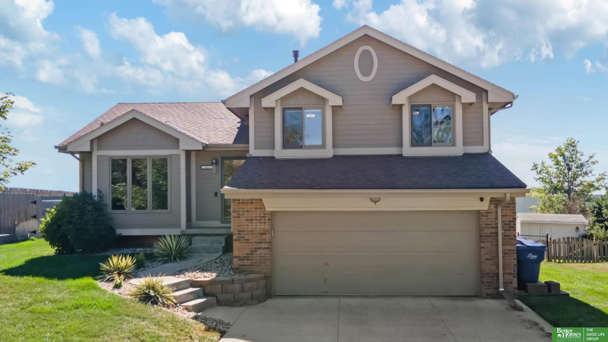 Chandler St, Omaha, NE 68138
