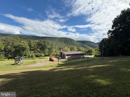 11740 Big Valley Pike, MILL CREEK, PA, 17060-9638 | Card Image