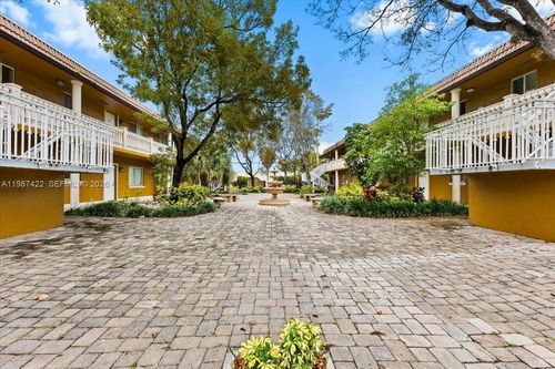 208-2323 Van Buren St, Hollywood, FL, 33020 | Card Image