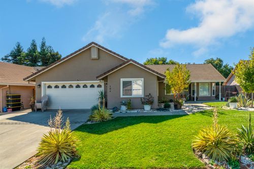 104 Broadview Way, Winters, CA, 95694 | Card Image