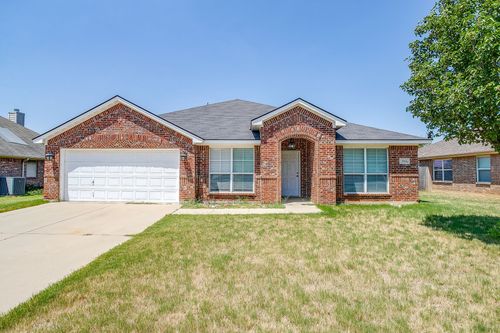 2214 Taylor Dr, Weatherford, TX, 76087-4260 | Card Image