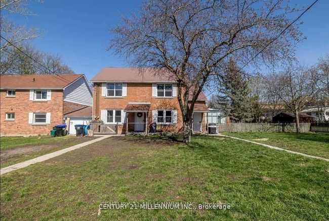 MAIN - 23 2nd St, Home with 2 bedrooms, 1 bathrooms and 3 parking in New Tecumseth ON | Image 12