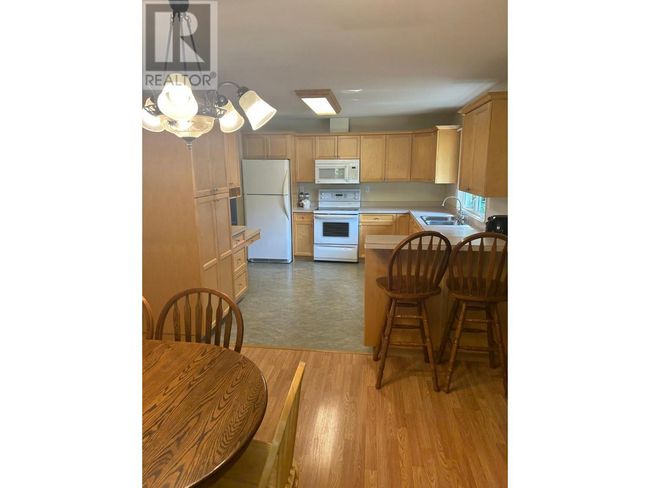 1055 White Rd, House other with 4 bedrooms, 2 bathrooms and null parking in South Slocan BC | Image 9