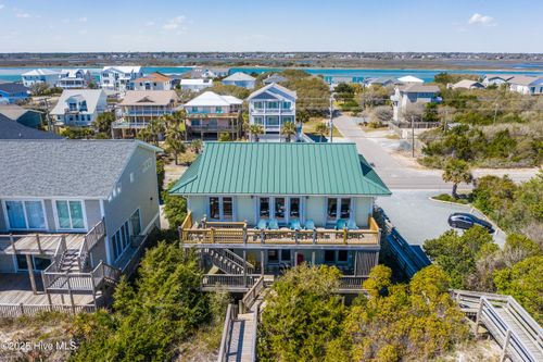 201 S Anderson Blvd, Topsail Beach, NC, 28445-6825 | Card Image